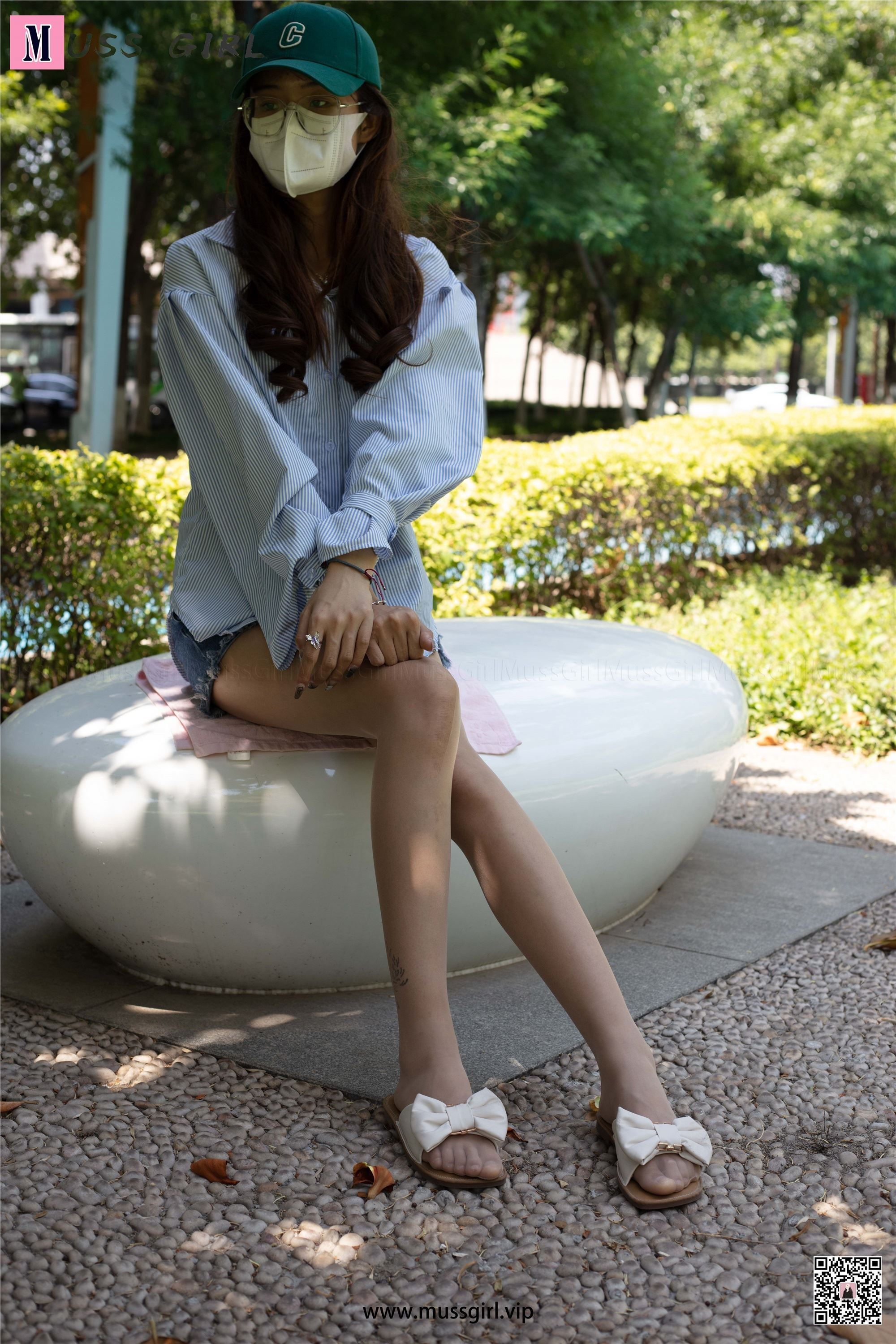 MussGirl慕丝女郎  NO.211 牛仔热裤肉丝美女